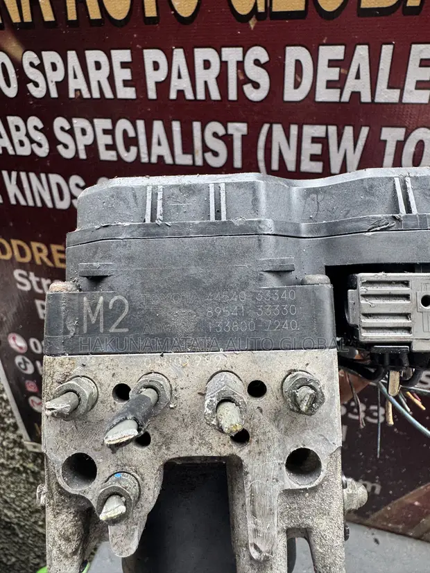 Lexus ES350 2012 ABS Pump / Module - 1