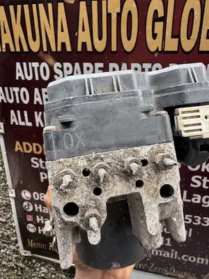 Toyota RAV4 2006-2008 ABS Controller & Pump