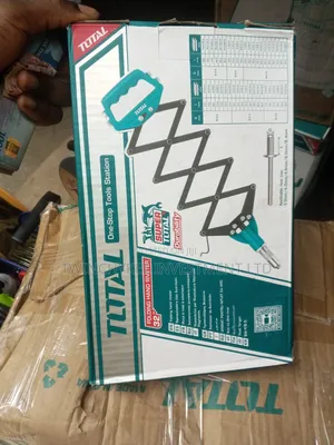 Total Pumping Rivet Gun THT32321