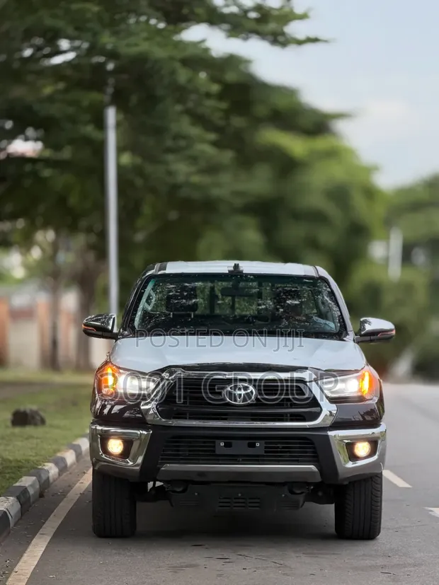 Sabon Toyota Hilux 2025 Baki - 1