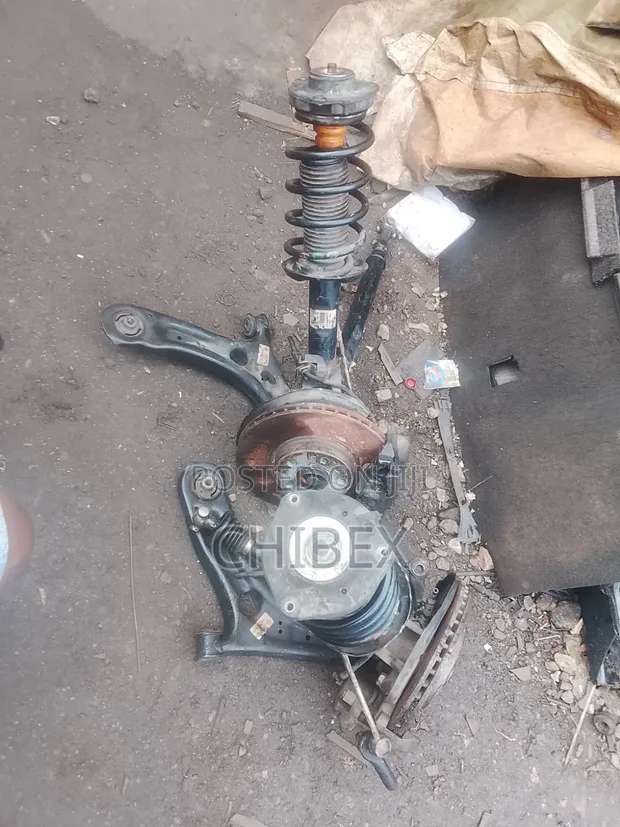 Volkswagen Jetta 6 Cikakken Hannun Girgiza da Cib (An Gyara) - 1