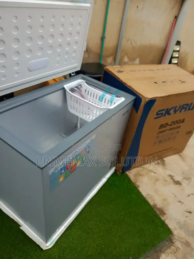 Skyrun BD-200A 200L Chest Freezer - 1