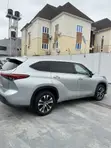 2020 Toyota Highlander XLE AWD Silver - 1