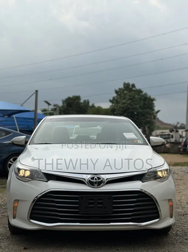 2016 Toyota Avalon XLE Sedan - Fari - 1