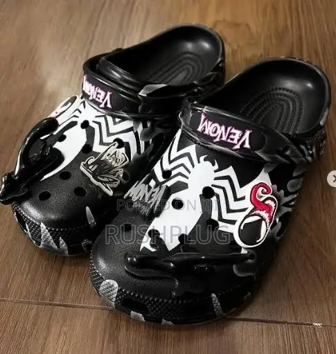 Marvel Venom x Crocs - 1