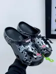 Marvel Venom x Crocs - 3
