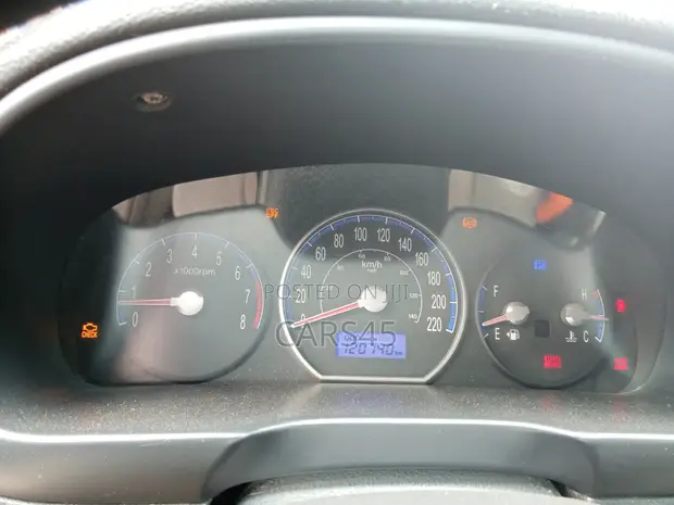 Hyundai Santa Fe 2007 Silver - 1