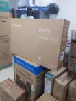 Samsung 32-Inch HD LED Smart TV - 1