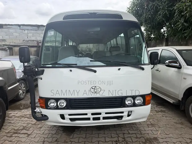 Toyota Coaster 2007 White - 1