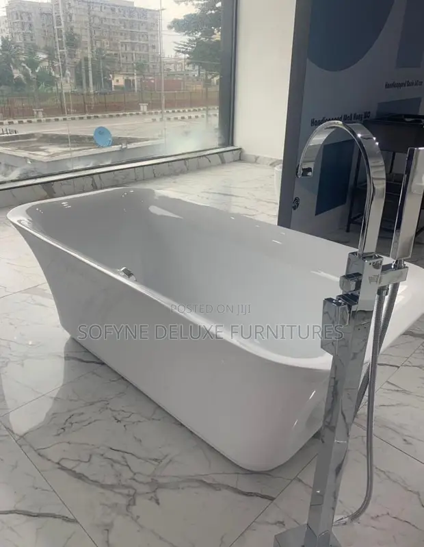 Babban Jacuzzi Bathtub - 1