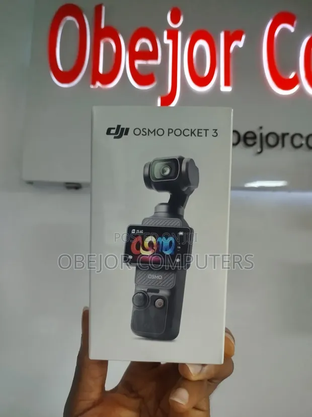 DJI Osmo Pocket 3 Creator Combo - 1