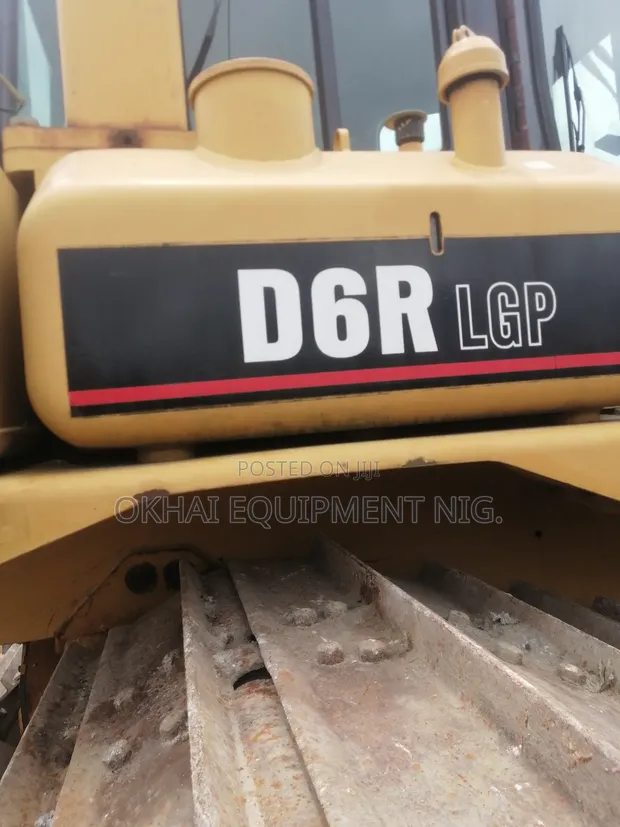 CAT Bulldozer D6R da aka yi amfani da shi daga kasashen waje - 1