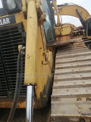 Foreign Used Caterpillar D6R Bulldozer