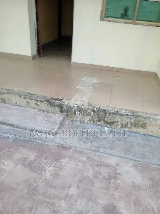 Mini Flat Mai Gyara a Baba Adisa, Aiyeteju don Sawa - 1