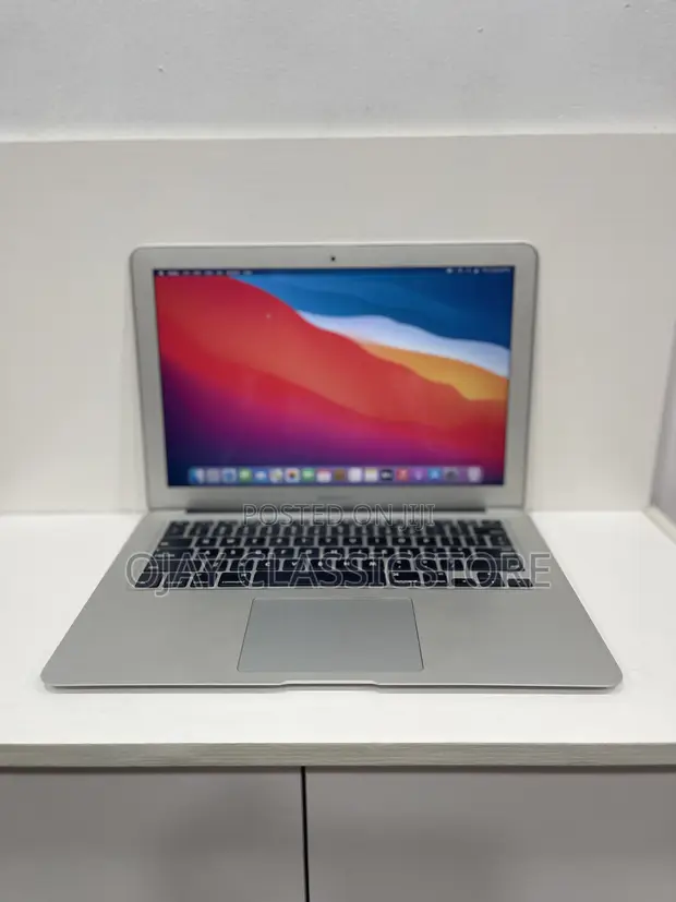 Apple MacBook Air 2017 13" Laptop - 1
