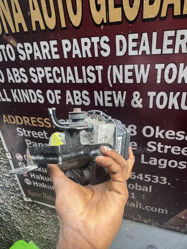 Kia Sorento 2011-2013 ABS Brake Pump & Control Module - 1