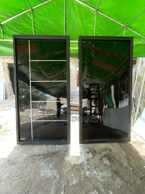 Kofar Pivot Na Gida 4ft x 8ft - Baki Mai Layin Azurfa