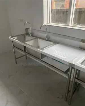 STANIS KITCHEN EQUIPMENT: Babban Sinnu Biyu Tare da Gefe