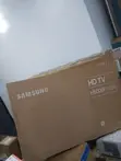 Samsung 32-Inch HD LED TV (H5000F) - 1
