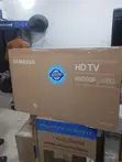 Samsung H5000F 32 Inch HD Smart TV with Wi-Fi - 1