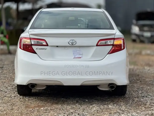 2013 Toyota Camry SE V6 Sedan - Kai tsaye daga Belgium - 1