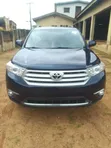 Toyota Highlander SE 2012 Beige - 1
