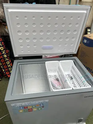 Efficient Skyrun 260L Chest Freezer BD260A