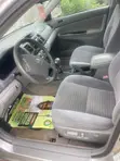 2006 Toyota Camry LE Sedan - Launin Azurfa - 2
