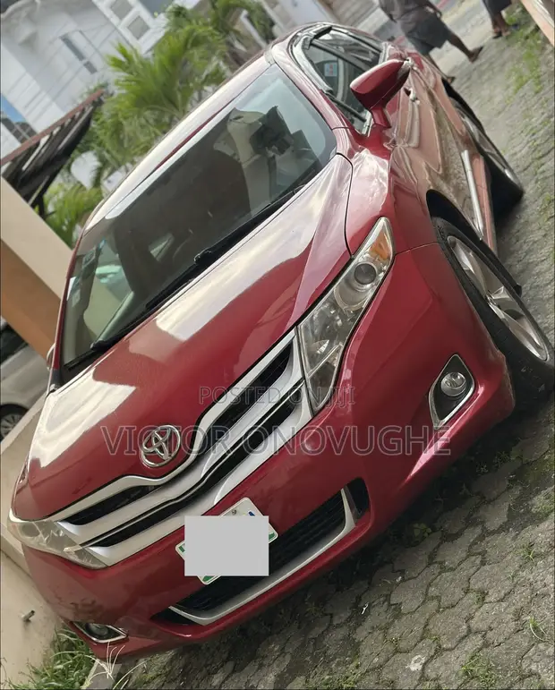 2015 Toyota Venza XLE Red - 1