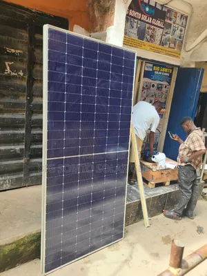 700W JA Solar Panel - Monocrystalline
