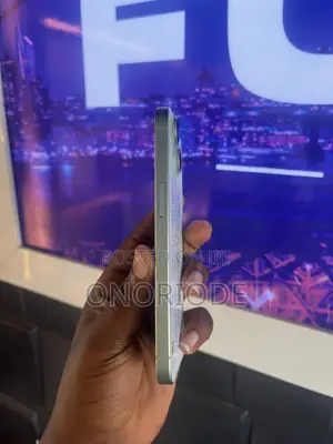 Apple iPhone 15 128GB Kore