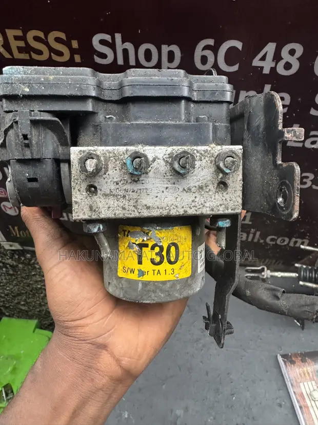 Kia Picanto 2012 ABS Pump & Module - 1