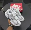 Nike V5 RNR Sneakers masu kyau - 1