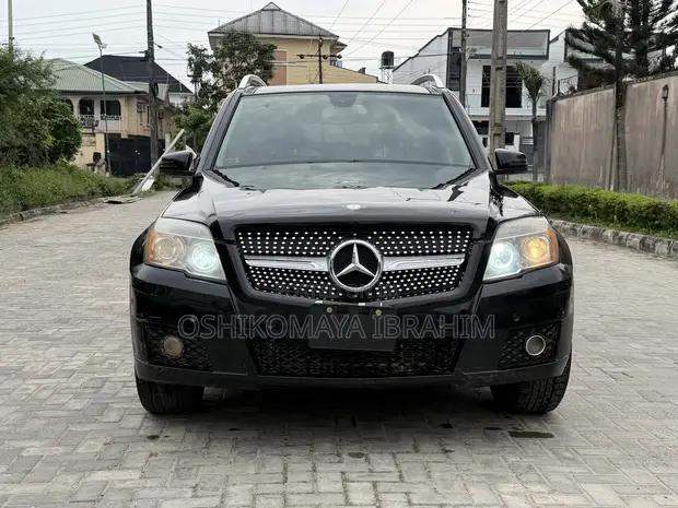 Mercedes-Benz GLK-Class 2010 Black - 1