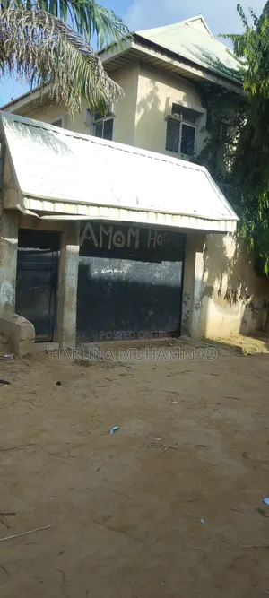 7-Bedroom Duplex for Sale in Layin Tafida, Gwale