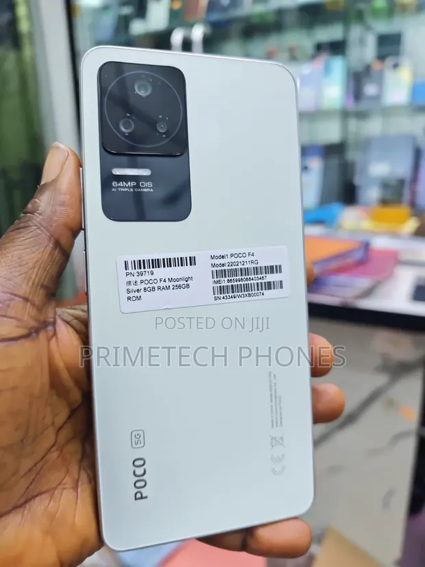 Xiaomi Poco F4 256GB Silver (Amatsala) - 1