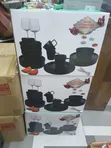 16-Piece Black Dinner Set - 1
