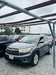 2015 Toyota Highlander LE SUV AWD - 4