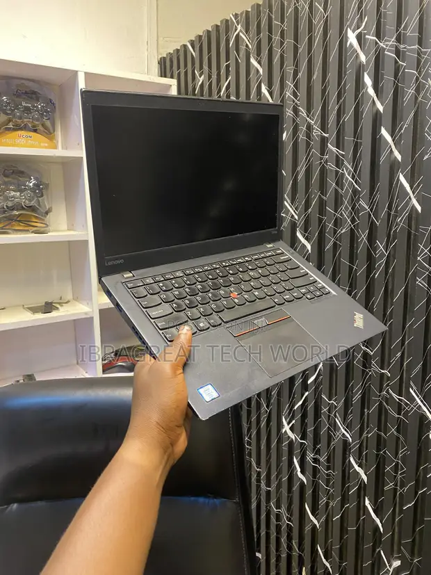 Lenovo ThinkPad T460s Laptop - Core i5, 8GB RAM, 256GB SSD - 1