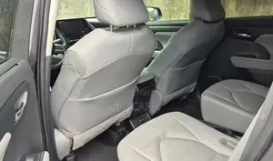 2020 Toyota Highlander XLE AWD Gray