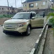 Ford Explorer 2012 Gold - 4