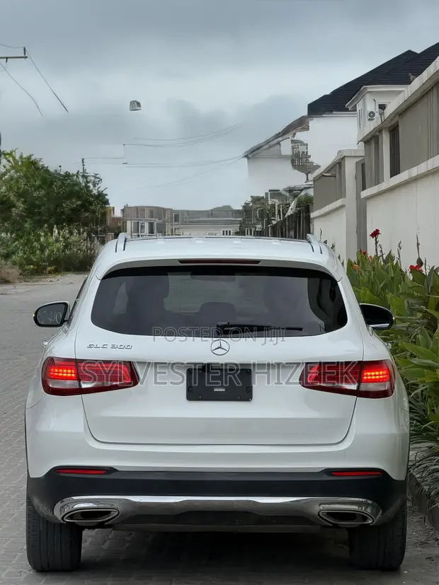 2018 Mercedes-Benz GLC 300 White - 1