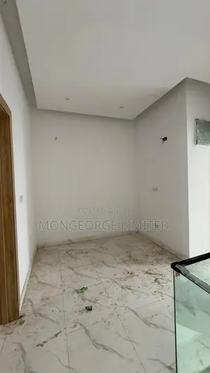 4 Bedroom Townhouse/Terrace a Ikota Lekki Sayarwa