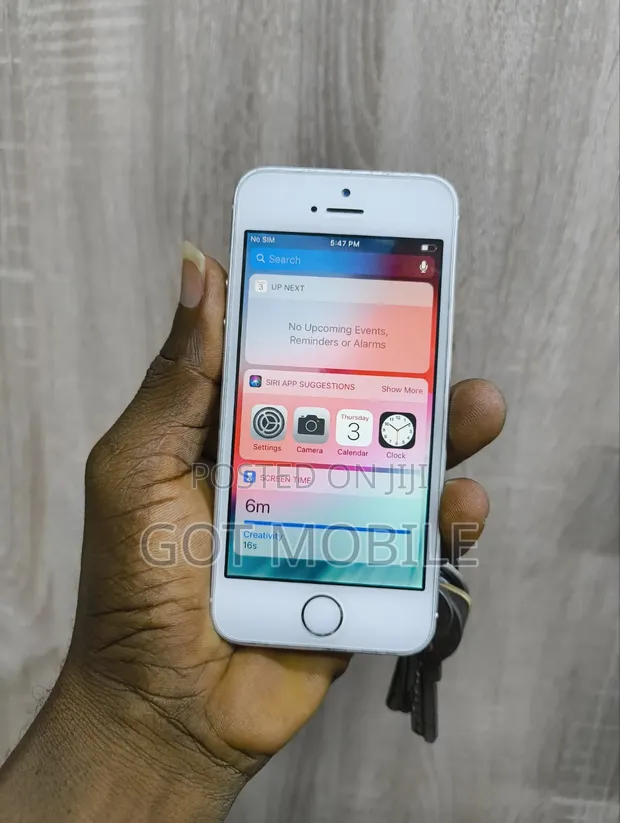 Apple iPhone 5s 64GB White - 1
