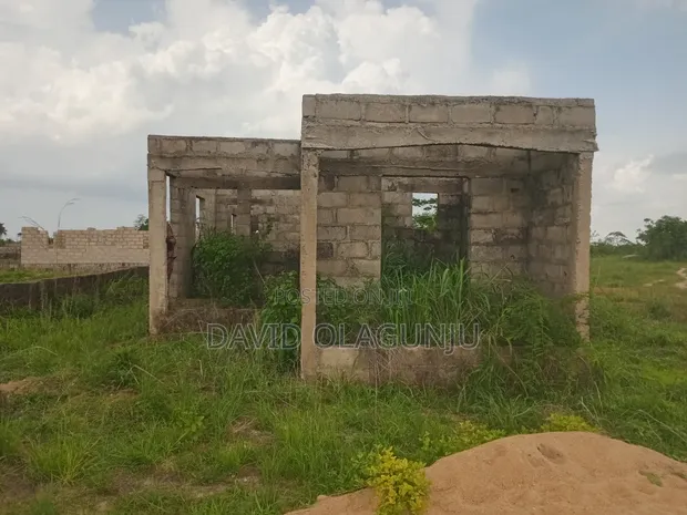 2 Bedroom Bungalow for Sale in Ibafo, Obafemi-Owode - 1