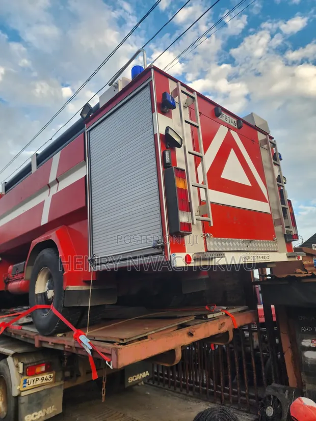 Mercedes-Benz Fire Fighter Truck - Foreign Used - 1