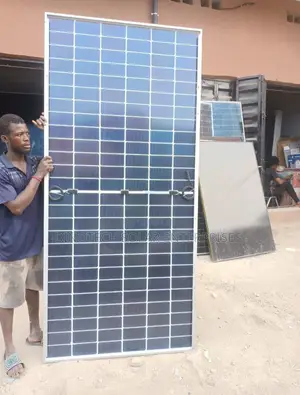 Jinko Solar 650W Bifacial Half Cut Panel
