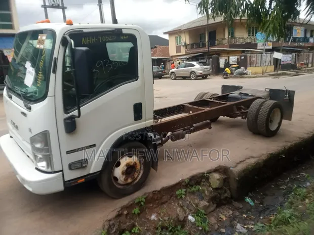 Used Isuzu N Series Truck (No Bucket) - 1