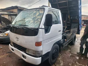 Toyota Dyna 200 Tipping Truck - 14B Diesel, Used