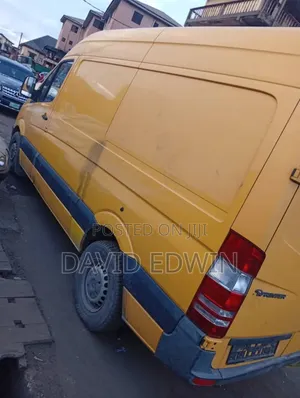 Mercedes-Benz Sprinter 2008 Bus - Yellow